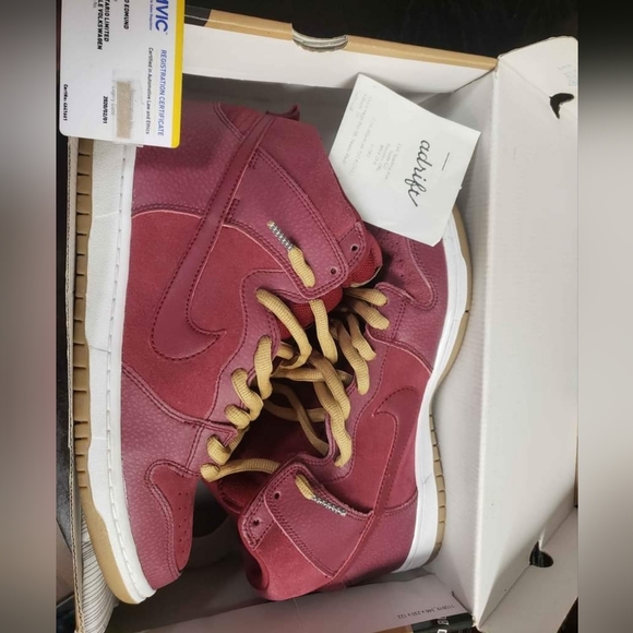 Nike SB - Picture 1 of 1